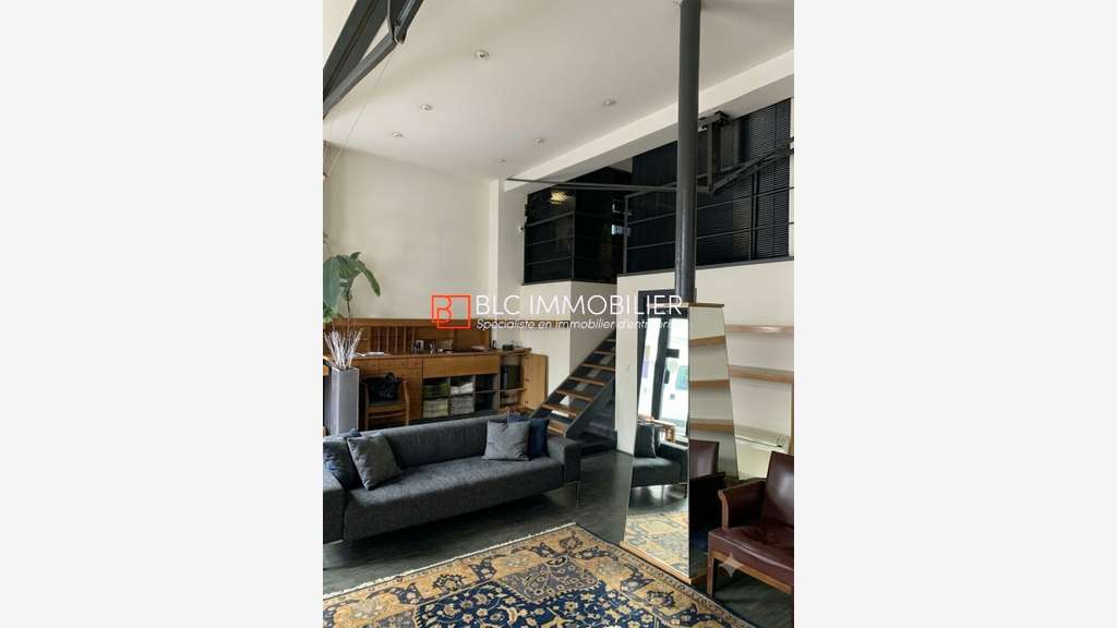 Local commercial 123m² à louer à Marseille 13008
