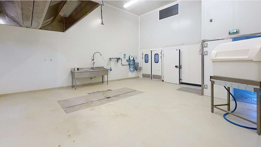 À louer – Local d’activité 301 m² avec entrepôt et