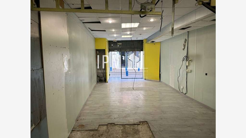 A louer local commercial 78m² à Martigues centre
