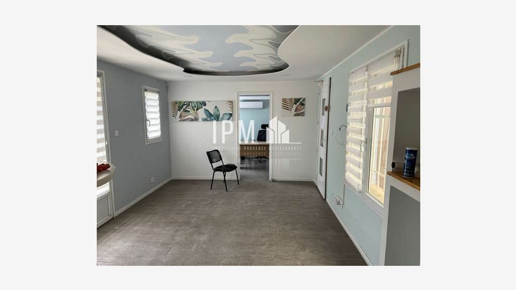 A louer local commercial 400m² ZA Martigues
