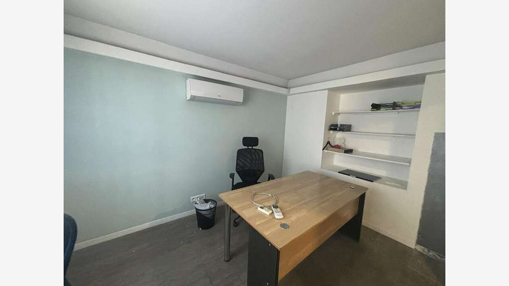 Local commercial 400m² à louer à Martigues Sud