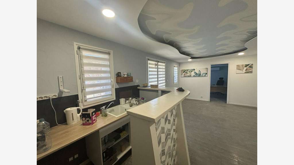 Local commercial 400m² à louer à Martigues Sud