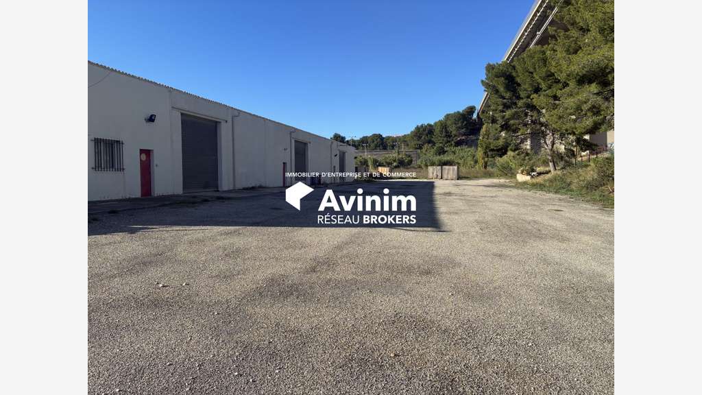 Local commercial à louer en rénovation à Martigues