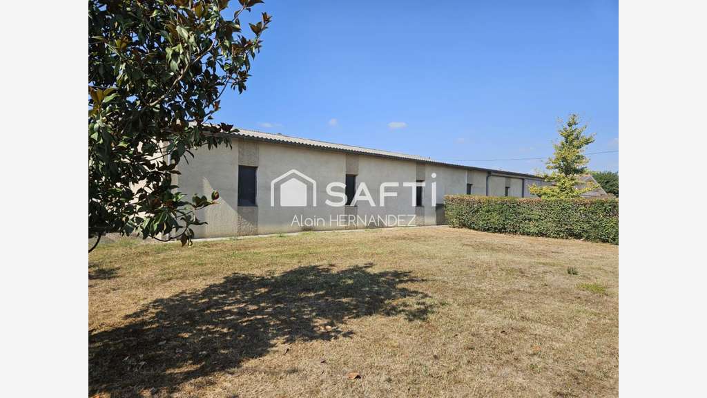 MARTRES TOLOSANE - A LOUER LOCAL 630 M2