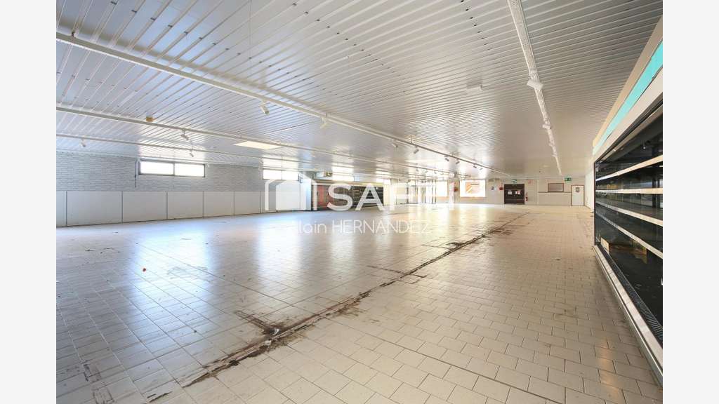 MARTRES-TOLOSANE – OPPORTUNITÉ COMMERCIALE À SAI
