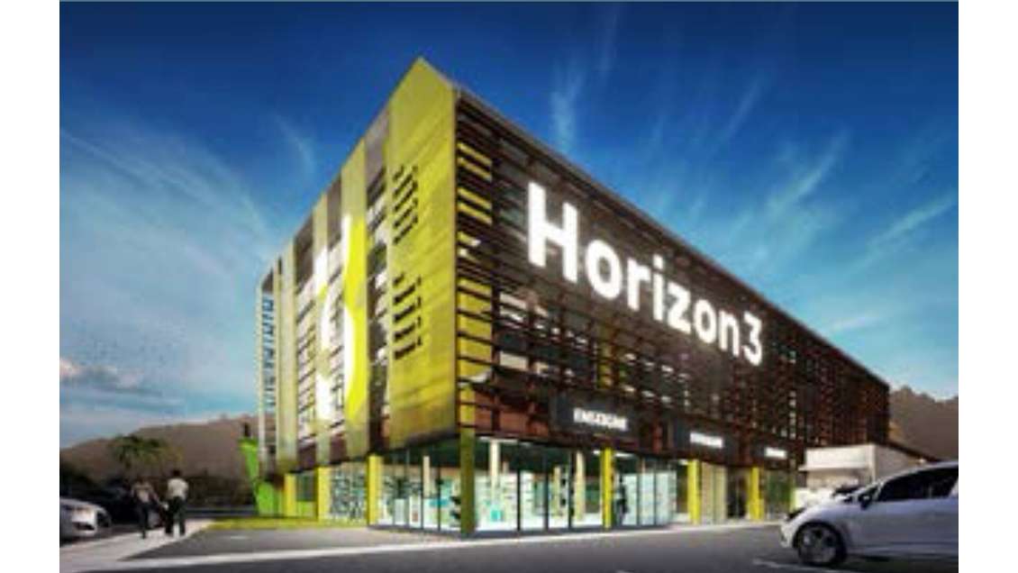 A louer locaux commerciaux Retail Park à Matoury