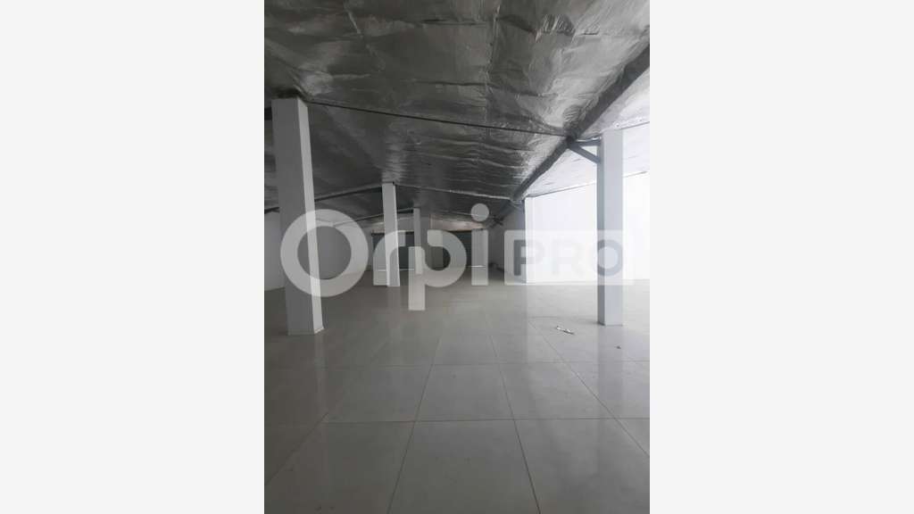 A louer local commercial 113m² empl N°1 Matoury