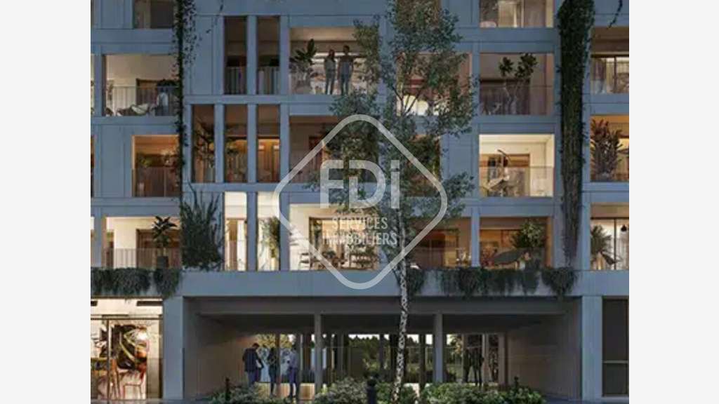 Local commercial 137m² à louer prox centre Mauguio