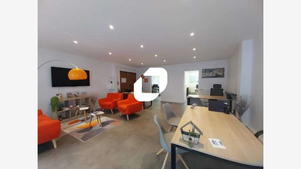 A louer Local commercial 68m² Maurepas