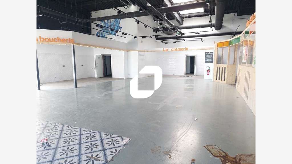 A louer Local commercial 393m² Maurepas