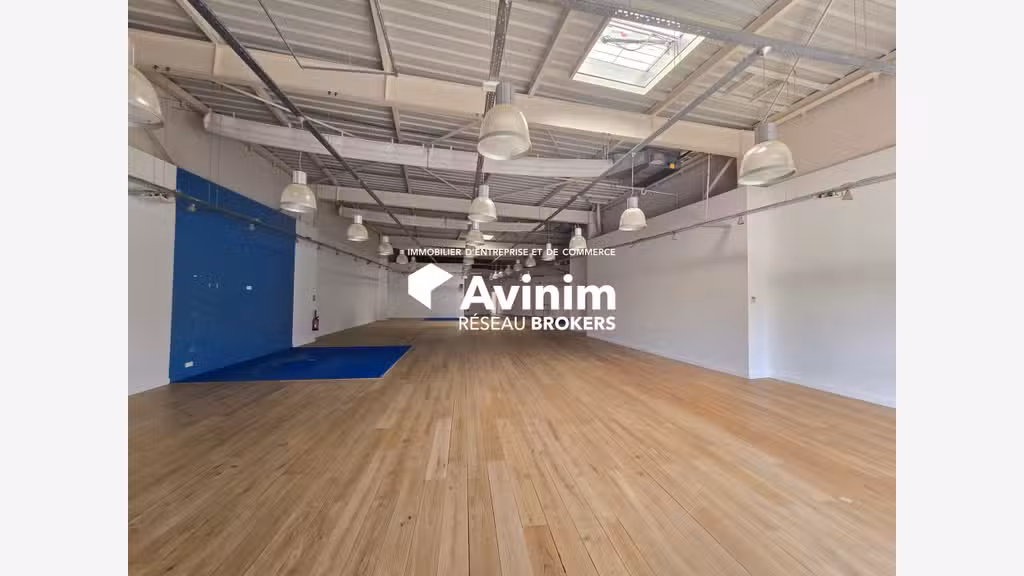 A louer local commercial 409m² Pariwest Maurepas