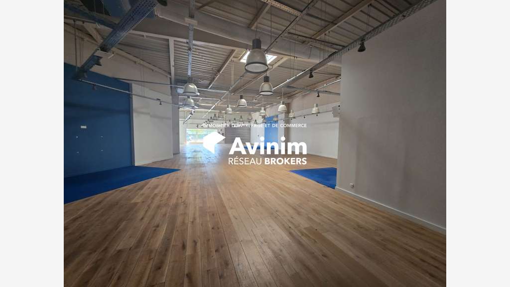 A louer local commercial 409m² Pariwest Maurepas