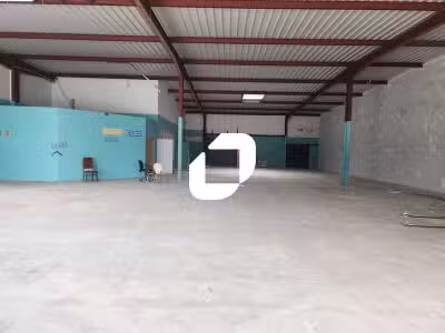 A louer Local commercial 564m² Maurepas