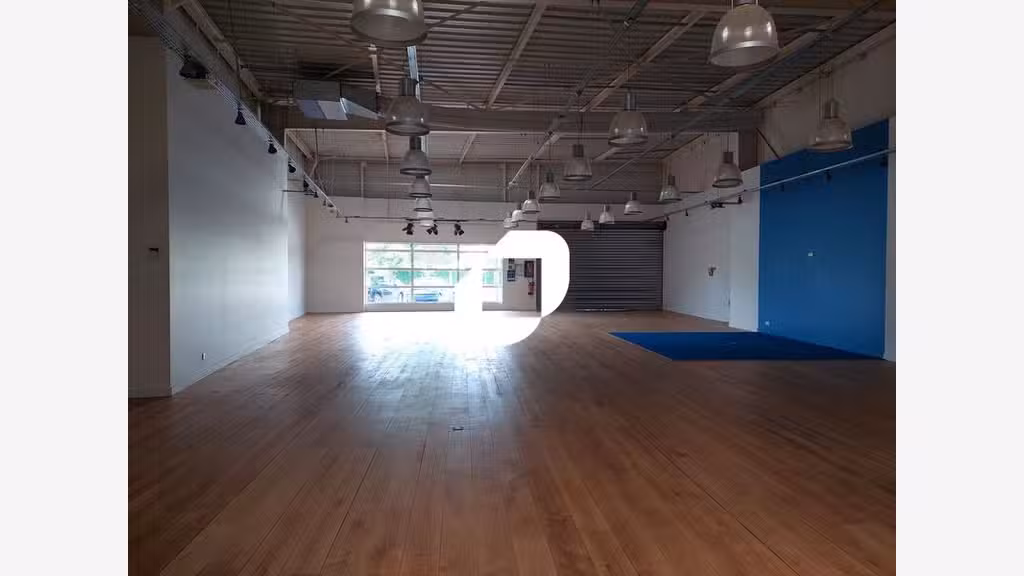 A louer Local commercial 409m² Maurepas