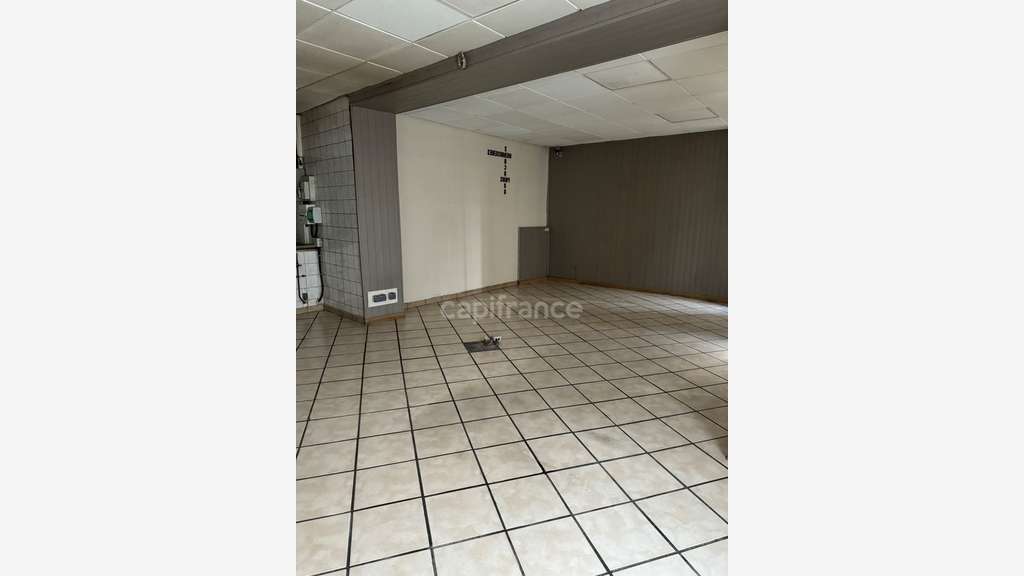 A louer local 50m² PMR emplacement idéal Maxeville