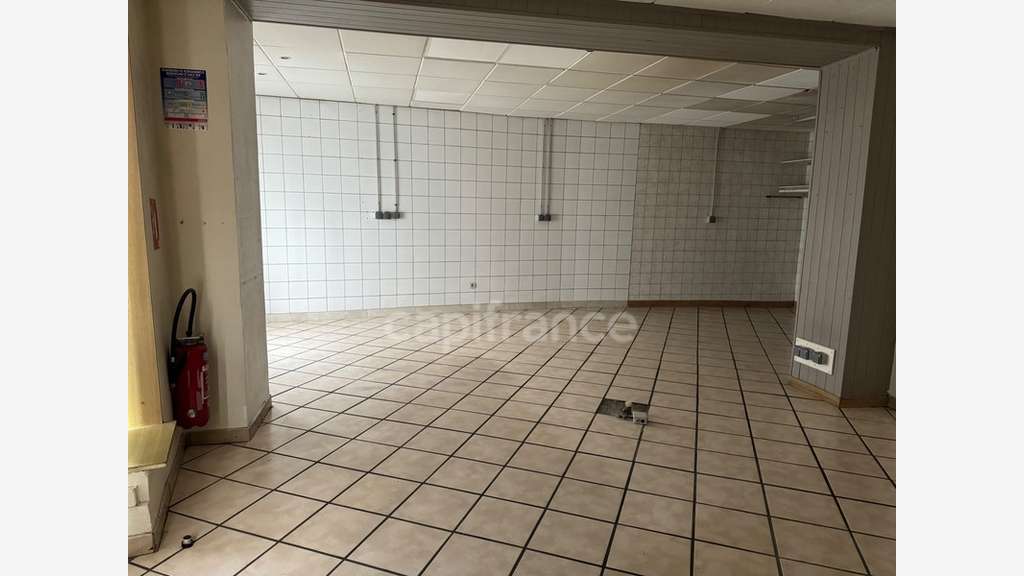 A louer local 50m² PMR emplacement idéal Maxeville