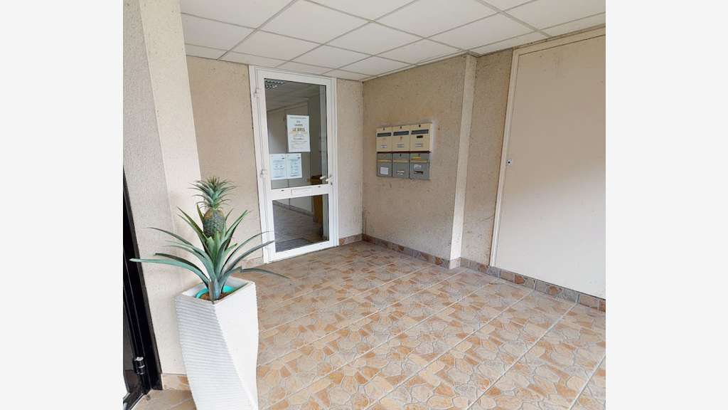 A louer local commercial 145m² à Mayenne