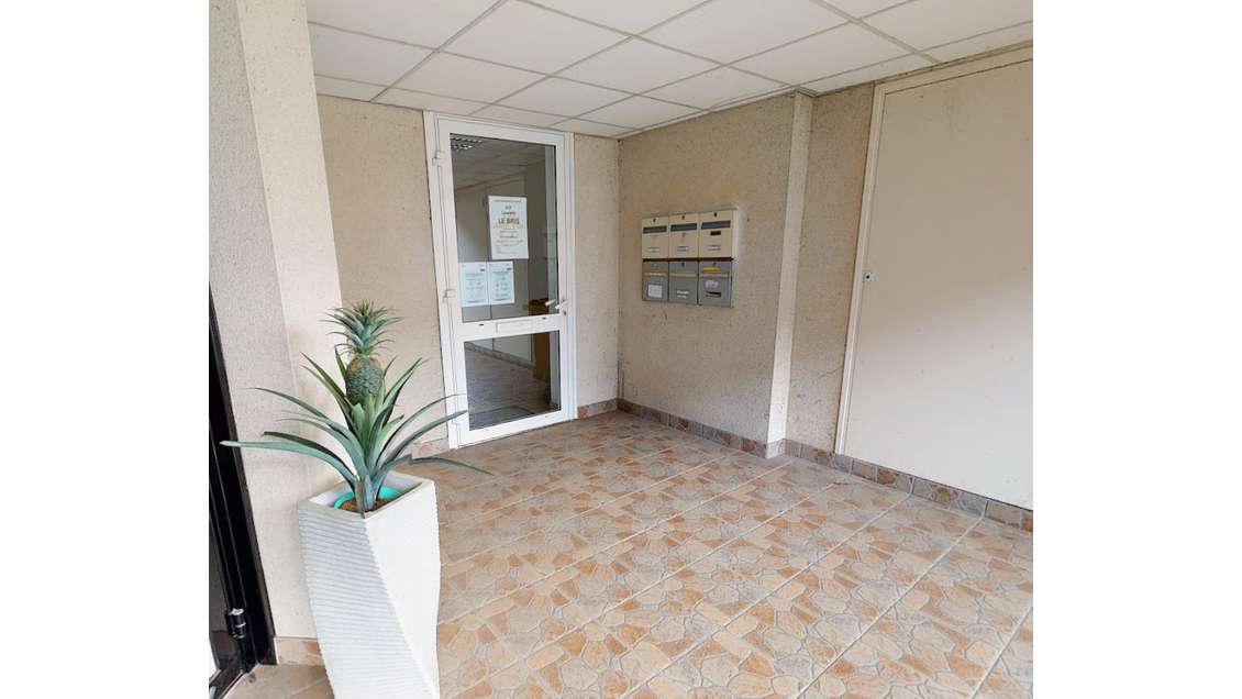 A louer local commercial 145m² à Mayenne