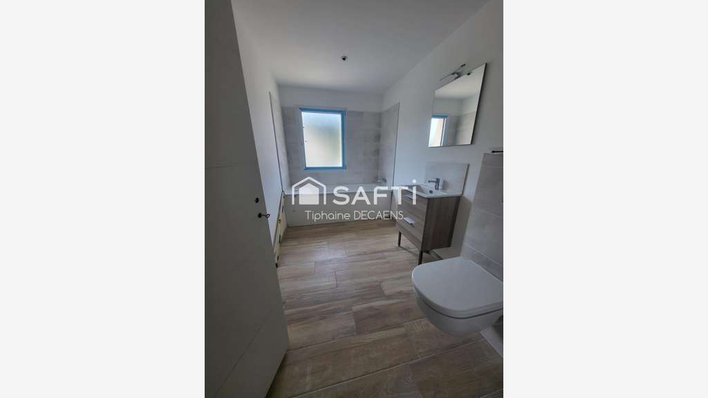 3 bureaux de disponible location de 1 / 2 ou 3