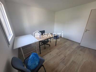 bureaux de disponible location de 1 / 2 ou 3