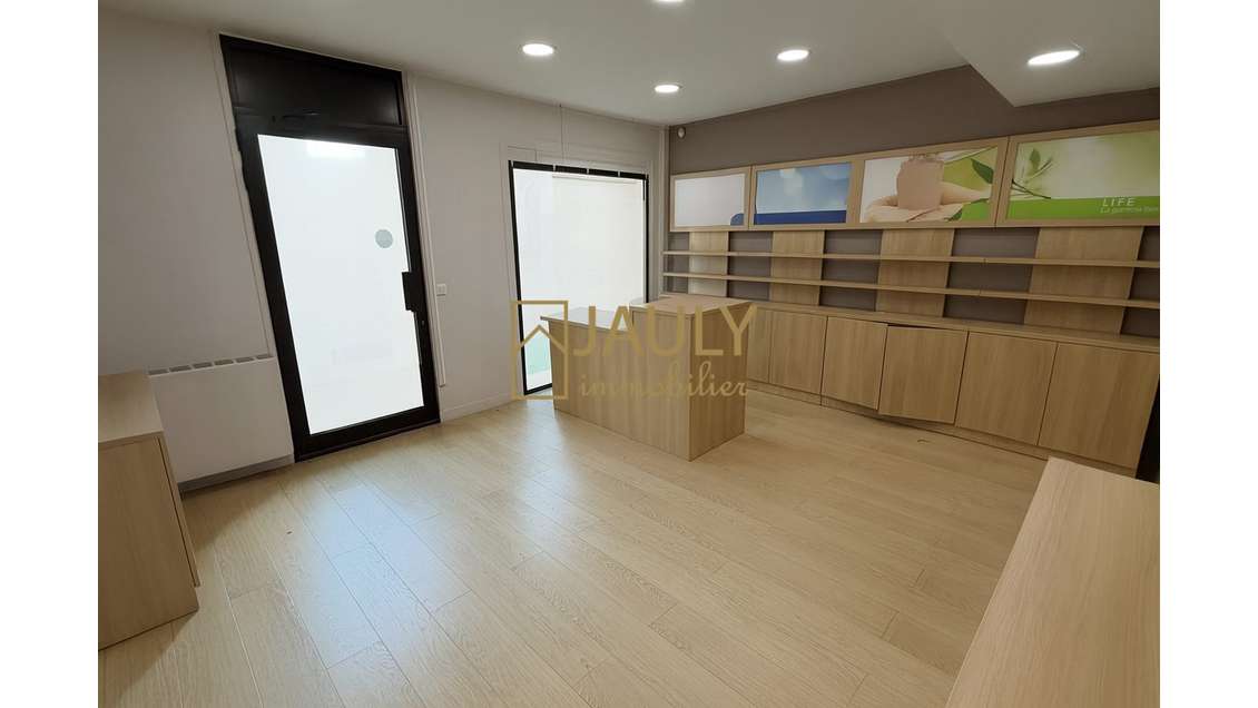 A louer commerce 60m² à Meaux hôtel de ville gare