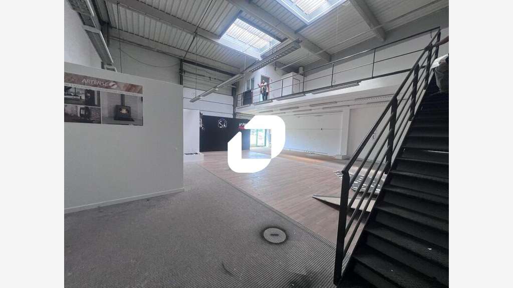 A louer Local commercial 395m² Meaux