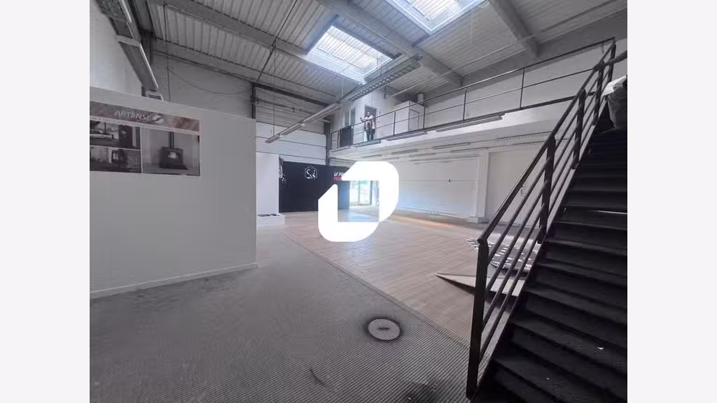 A louer Local commercial 395m² Meaux