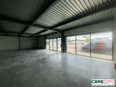 Location local commercial 500m² ZACOM Mées
