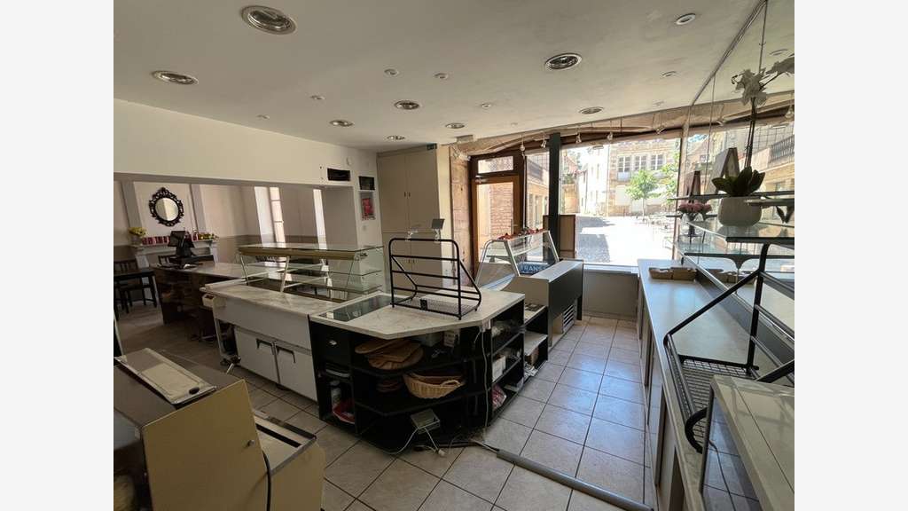 Loue local commercial de 85m² au coeur de Mercurey