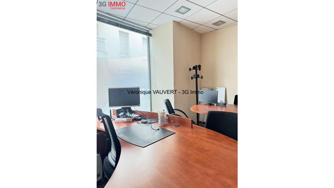 A louer local commercial 107m² à Mérignac centre 