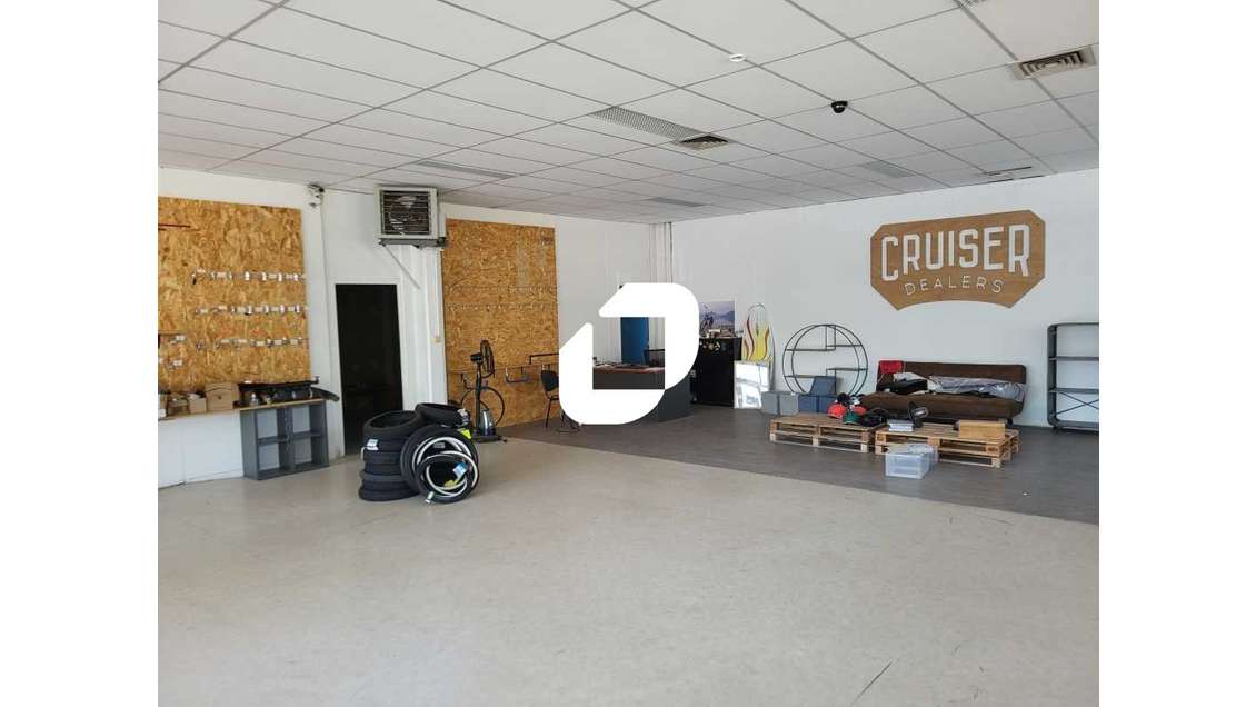 A louer Local commercial 200m² Merignac