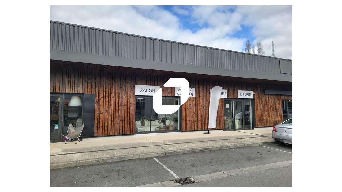 A louer Local commercial 350m² Merignac