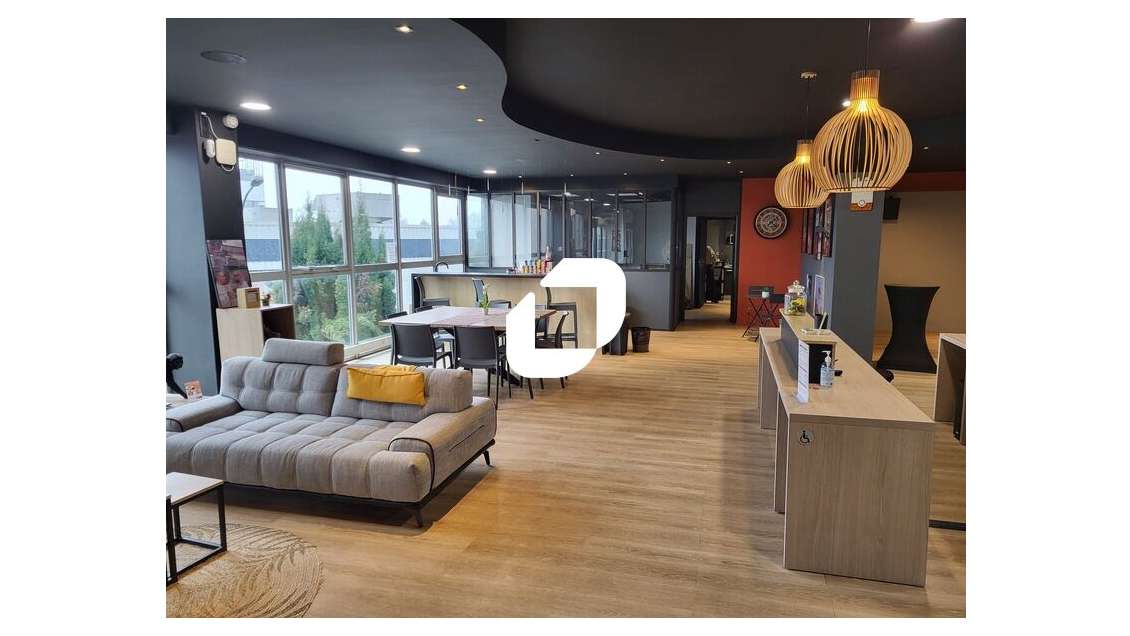 A louer Local commercial 450m² Merignac