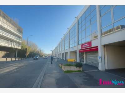Local commercial 92m² à louer à Mérignac centre