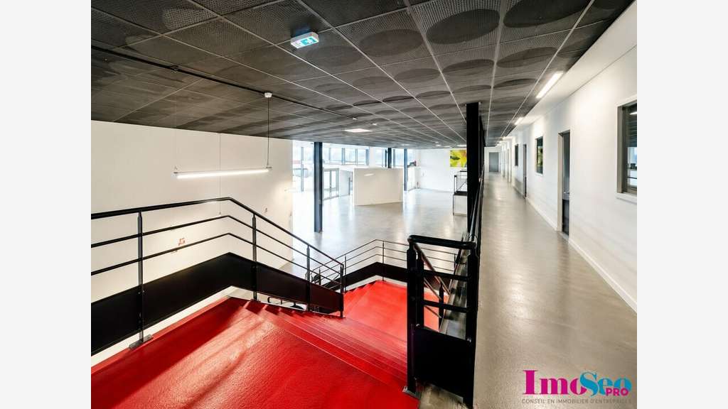 Local 1272m² à louer excel visibilité de Mérignac