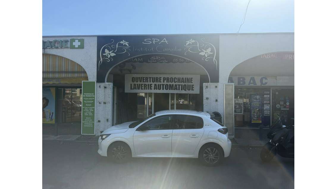 MÉRIGNAC - LOCAL COMMERCIAL à louer
