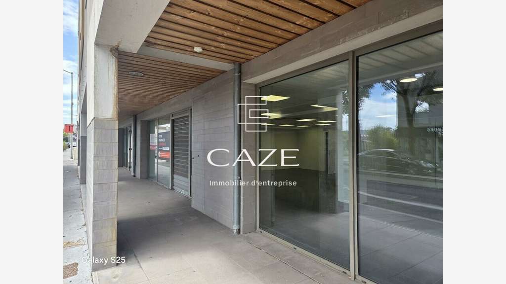 Loue local commercial de 253m² à Mérignac Pichey