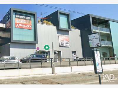 A louer local commercial loisir 1800m² à Mérignac