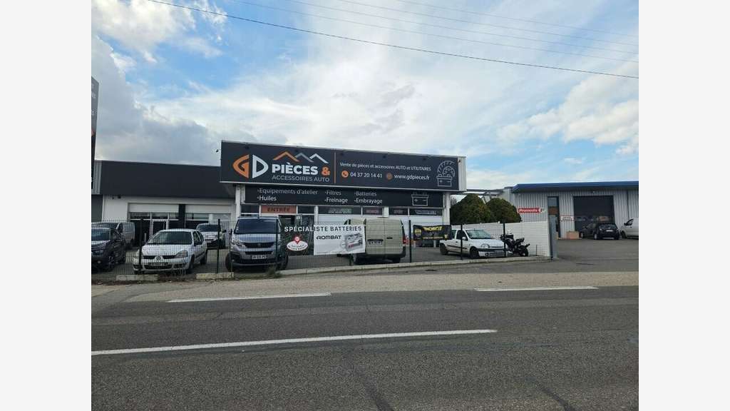 Local commercial de 325m² à louer à Messimy