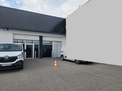 A louer local mixte 195m² bordure D311 Messimy