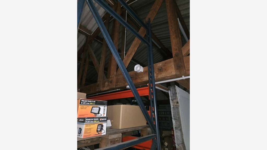 A louer local mixte 195m² bordure D311 Messimy