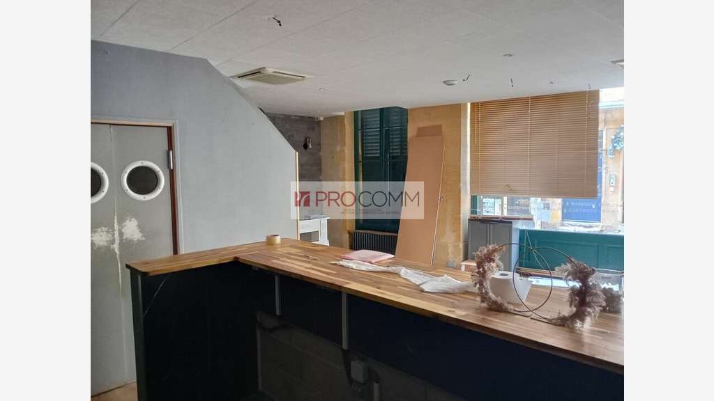 Local commercial 65m² à louer empl premium Metz