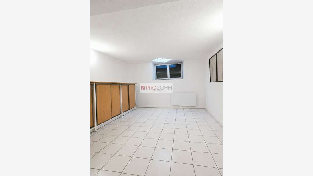 Local commercial 85m² à louer à Metz Gare