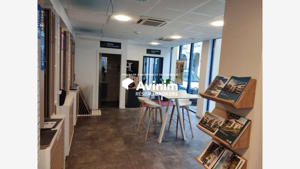 REF/LP802-LOCAL CCIAL-120m²-METZ-A LOUER