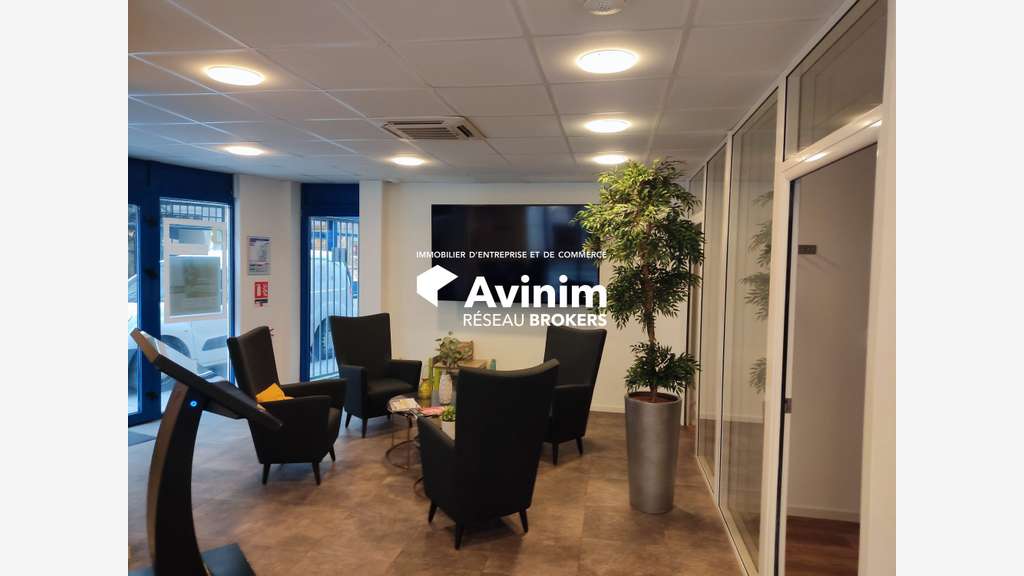 REF/LP802-LOCAL CCIAL-120m²-METZ-A LOUER