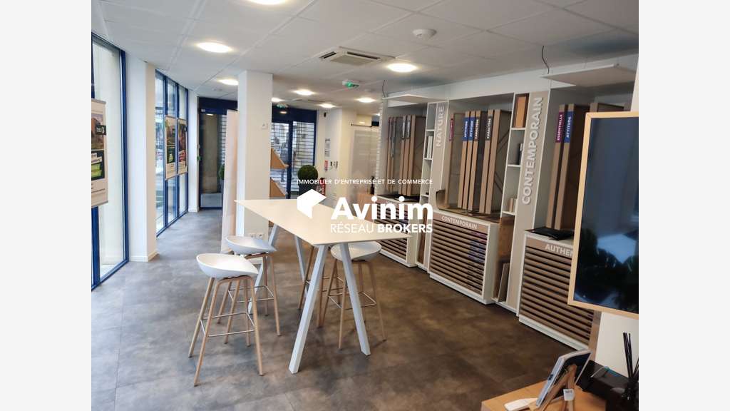 REF/LP802-LOCAL CCIAL-120m²-METZ-A LOUER