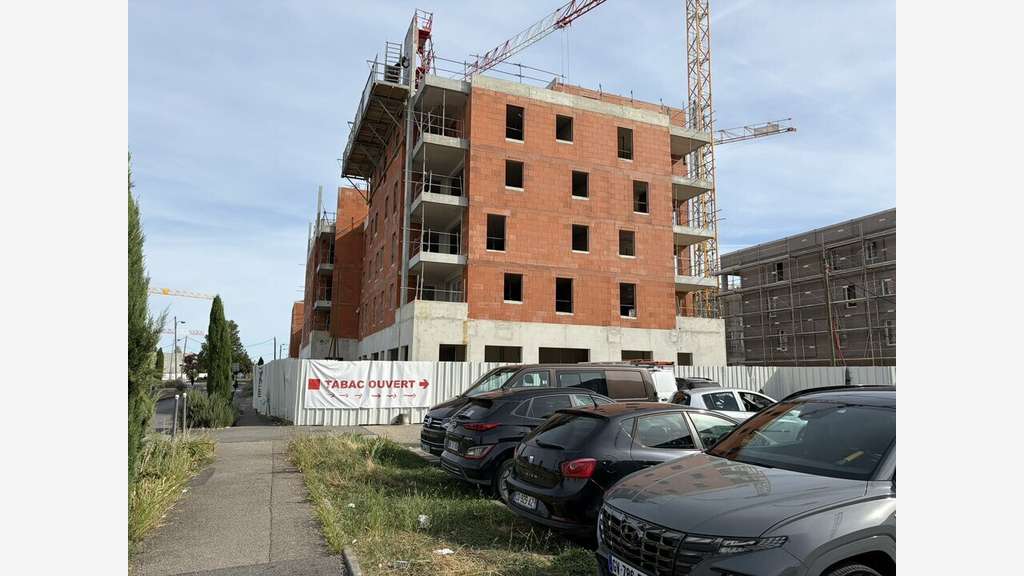 Local commercial de 59m² à louer à Meyzieu centre