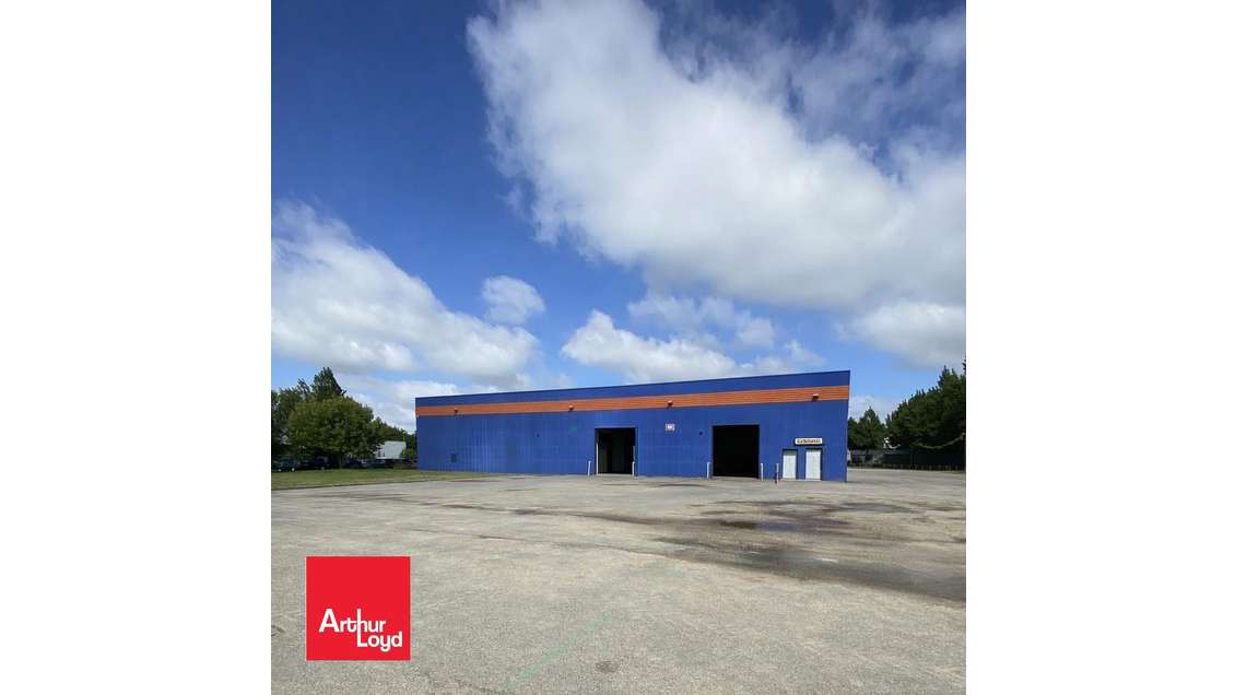 A louer bâtiment d'activités 1808m² à Mignières 