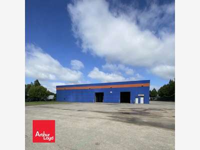 A louer bâtiment d'activités 1808m² à Mignières 