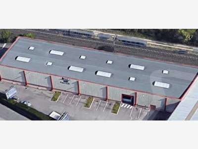 A louer local commercial Est Lyonnais Mions